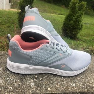 NWT Puma NRGYComfort Athletic Women Peach Sneakers